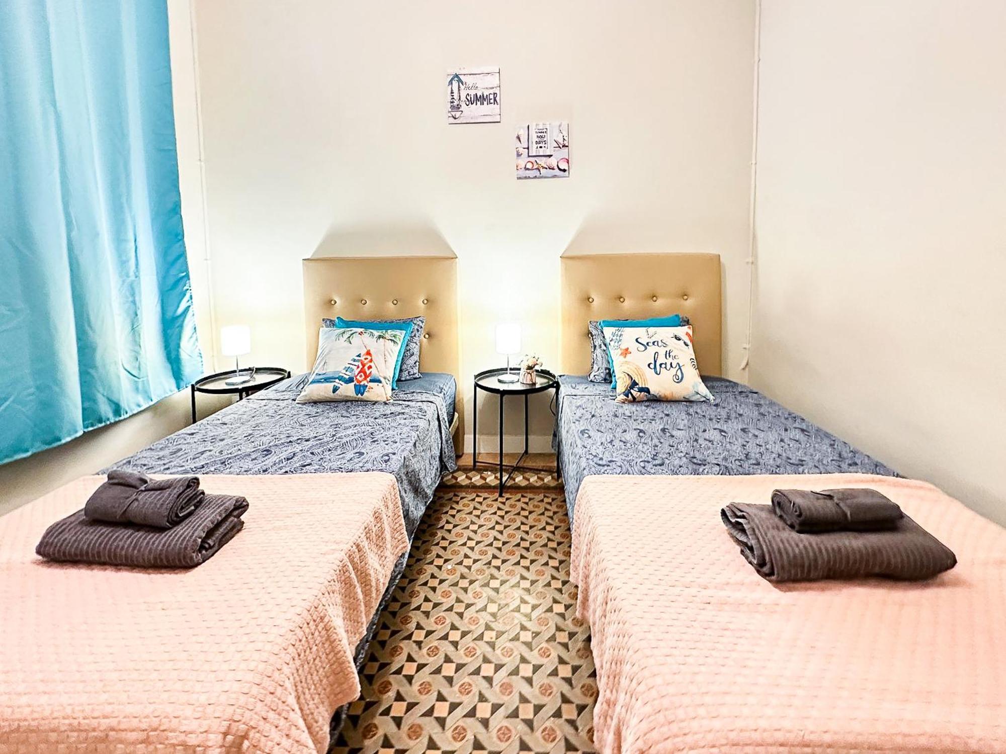 Private Rooms By Plaza Catalunya 바르셀로나 외부 사진